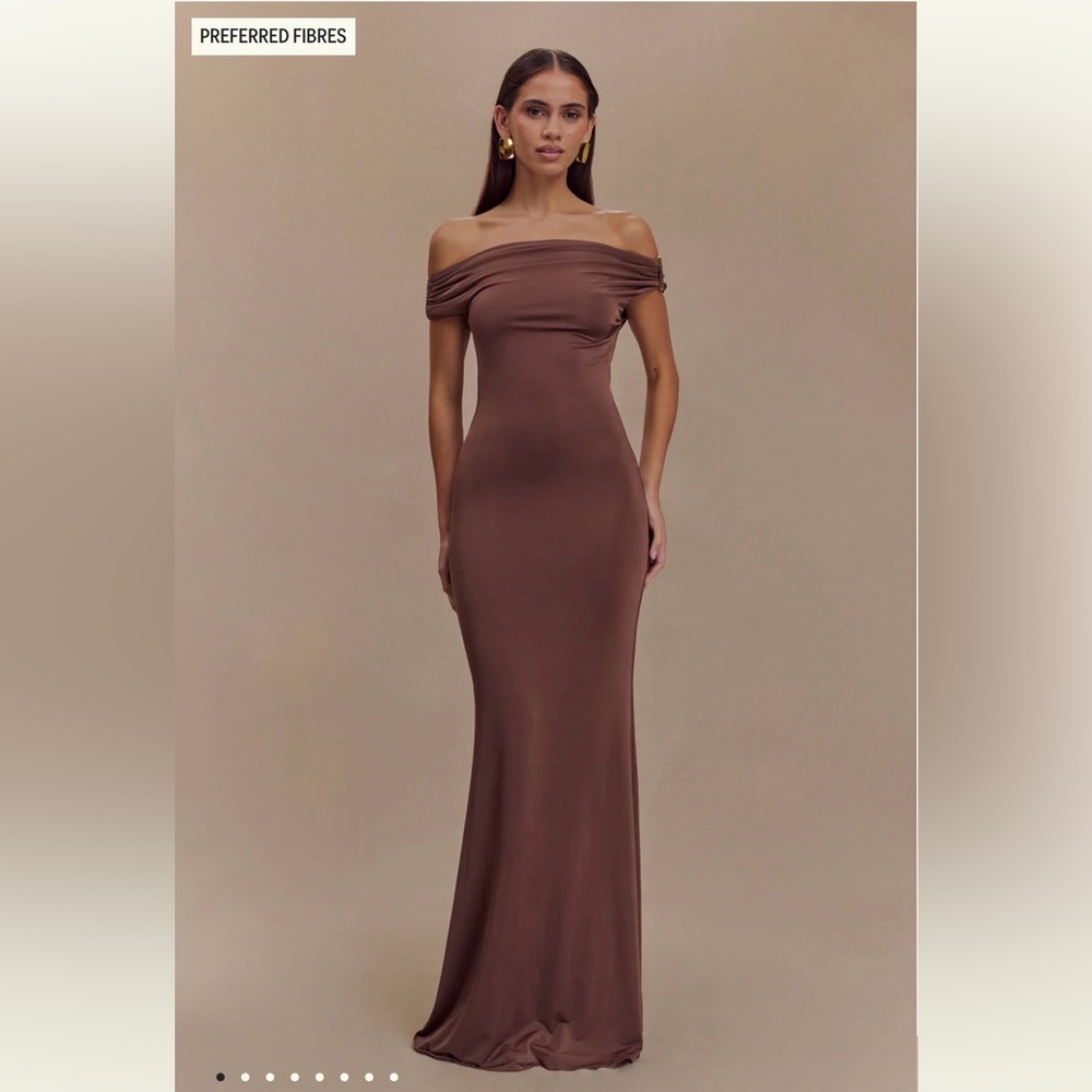 Elegant Off-Shoulder Brown Dress